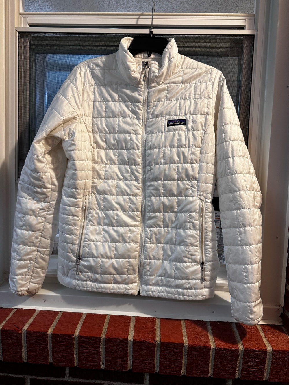 Patagonia Cream Quilted Insulated Puffer Jacket